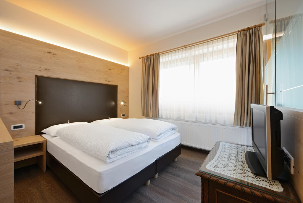 Garni Kostner Hotel Ortisei Exterior photo